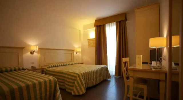 Трёхместный номер Standard с балконом Hotel Stella Marina