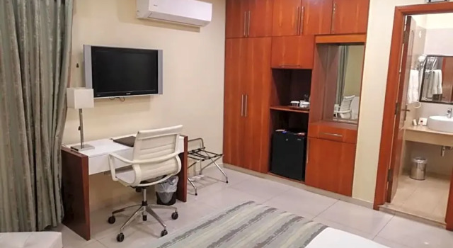 Номер Deluxe Avari Xpress Faisalabad
