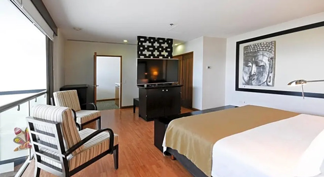 Люкс Дуплекс Holiday Inn Irapuato