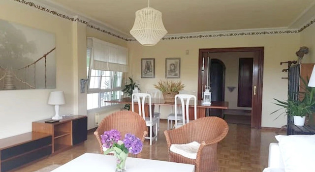 House With 4 Bedrooms in Asturias, With Enclosed Garden and Wifi, Buchen Sie Hotel Aviles 
