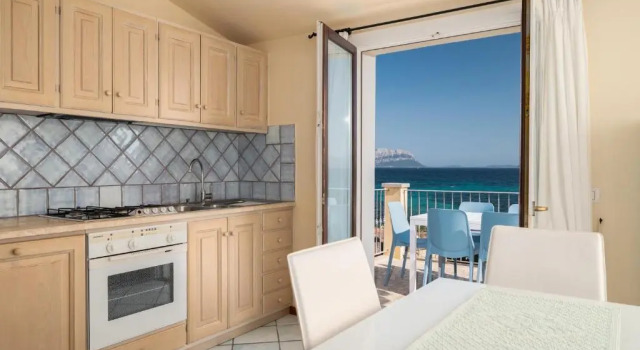 Villa Mimosa Con Piscina, Book Villa Villaer i Emerald Coast, Villa
