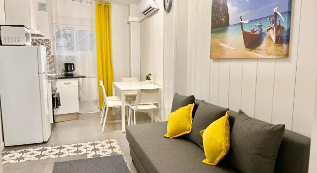 Cozy Suite apartment, WiFi!, Забронировать Апартаменты/квартира Бадалона Costa de Barcelona, рядом с Муниципальный дворец спорта Бадалоны