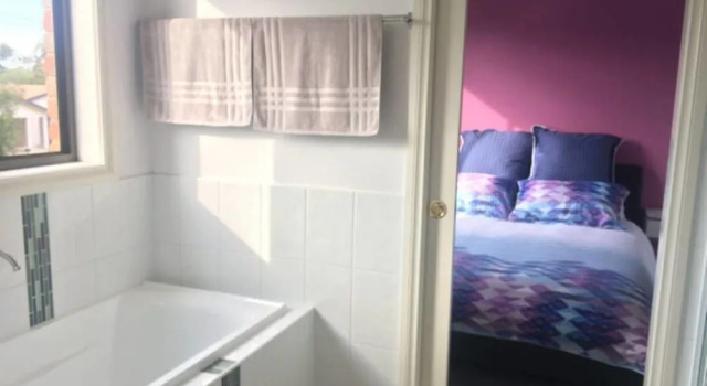 Regent Retreat - Echuca Moama Holiday Accommodation, Book Apartment Hotels in Echuca with Parking, Parking