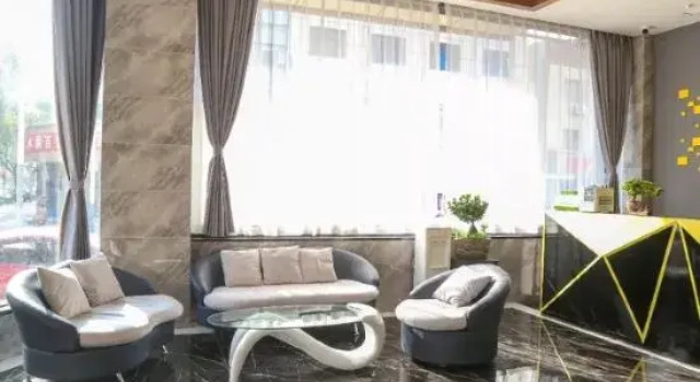 Shanggaoyou 8 Express Hotel, Varaa Hotelli Shanggao Jiangxi