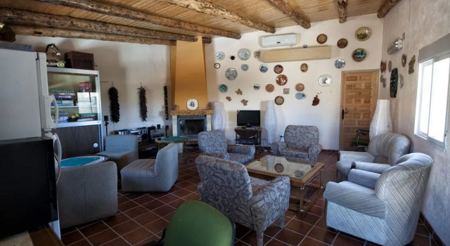 Entrefrutales Casa Rural, Book Hotel Hotels in Aragon with Parking, Parking
