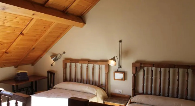 Casa Rural Aliciaenea, Prenota Hotel Jaurrieta Irati Forest
