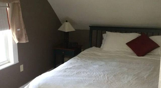 The Sunny G B&B, Забронировать Отель «постель и завтрак» Кэмптон Tenney Mountain