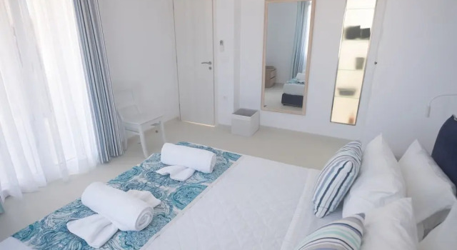 Апартаменты Luxury c 1 комнатой с балконом и с видом на море Amaris Mykonian Residence