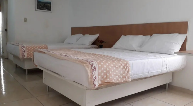 Номер Deluxe Ruben's Hotel