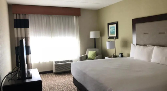 Люкс Wyndham Garden Buffalo Downtown