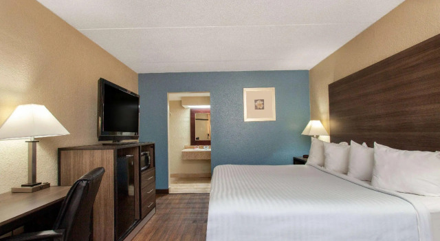 Двухместный номер Standard Travelodge by Wyndham Deltona