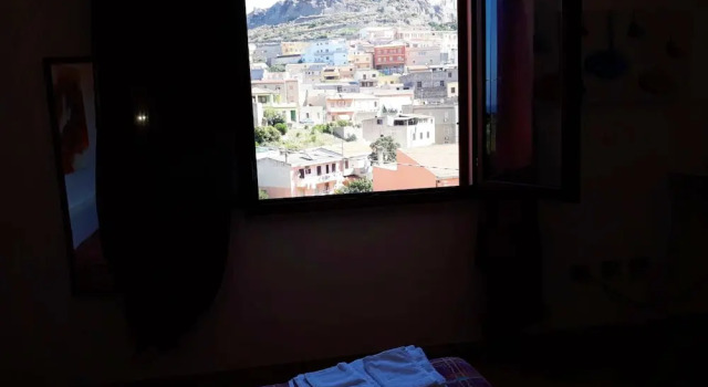 House with One Bedroom in Castelsardo, with Wonderful Sea View - 200 M From the Beach, Забронировать Дом для отпуска Коттеджи Кастельсардо, рядом с Пляж Ла Марина-ди-Кастельсардо, Коттедж