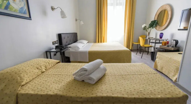 Трёхместный номер Superior с балконом Hotel Ponte Sassi