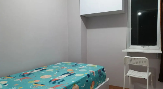 Апартаменты Clean & Comfy Room at Bassura with open view window