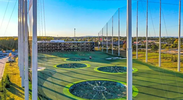 Двухместный люкс с видом на поле для гольфа Comfort Suites Greenville Airport