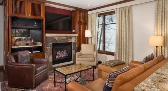 Aspen CO Ritz-Carlton 2 Bedroom Residence Club Condo, 5-Star, Ski-in Ski-out, Buchen Sie Hotel Aspen Aspen-Snowmass, in der Nähe von Five Trees