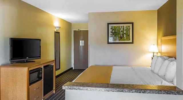 Люкс Deluxe Quality Inn and Suites Silverthorne - Copper Mountain