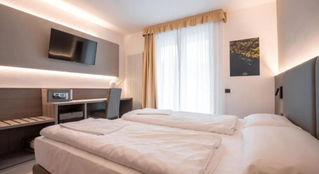 Семейный номер Standard с видом на озеро Panoramic Hotel San Carlo Ledro