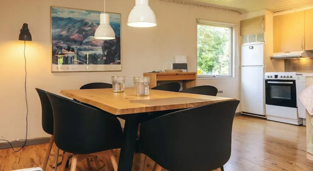 6 Person Holiday Home in Bogo By, Book Feriehus Sommerhuse i Toreby, Hytte