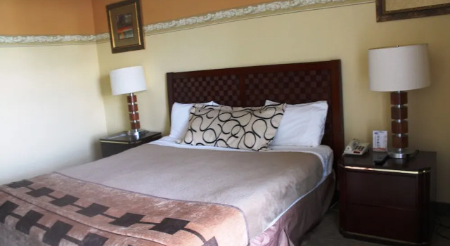 Двухместный номер Deluxe Shalimar Hotel of Las Vegas