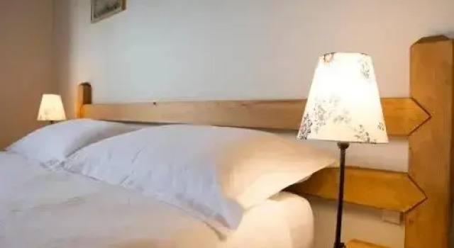 B&B Al Montegallo, Забронировать Отель «постель и завтрак» Отели Сарего с бассейном, Бассейн