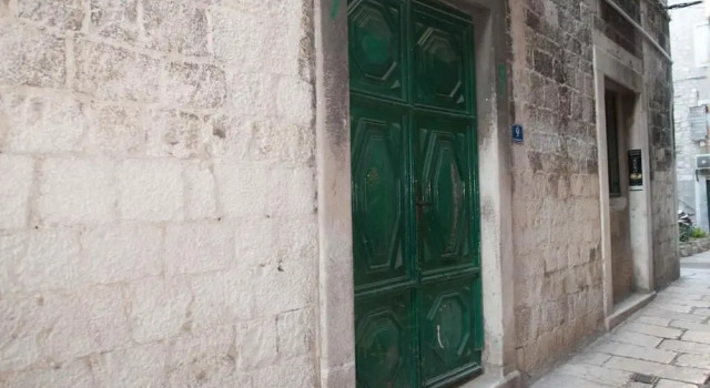 Buga And Tuga Rooms, Prenota Hotel Splitska 