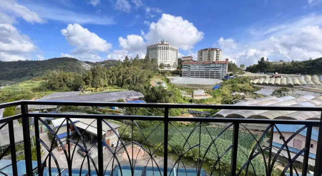 Студия Hotel Studio Apartment- Fantastic Mountain View