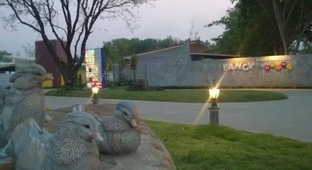 Fancy Resort, Boek Resort Buriram 