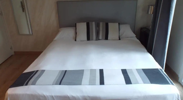 Двухместный номер Standard Logis Hôtel Saint Martin