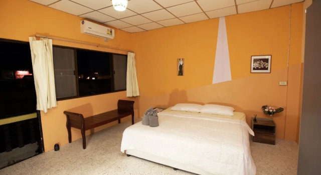 Номер Standard Holiday Phangan - Hostel & Bar