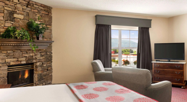 Двухместный номер Standard Ramada by Wyndham Pigeon Forge North