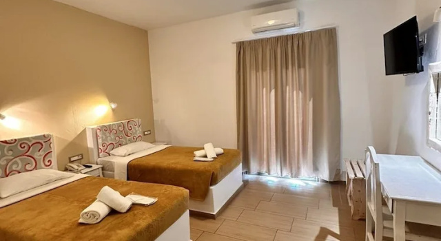 Двухместный номер Standard с балконом OMIROS HOTEL