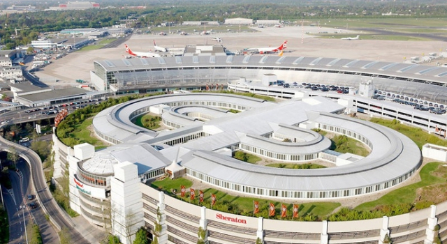 Arabella Sheraton Airport Hotel, Забронировать Отель Хафен Дюссельдорф