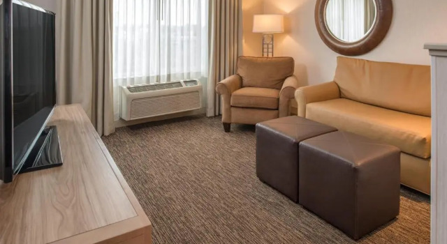 Люкс Отель DoubleTree by Hilton Salem, Oregon