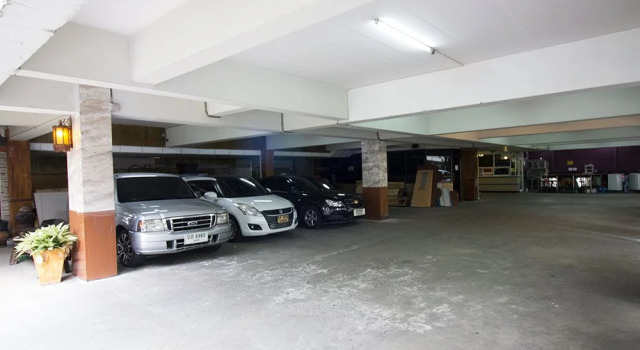 Kaya Place