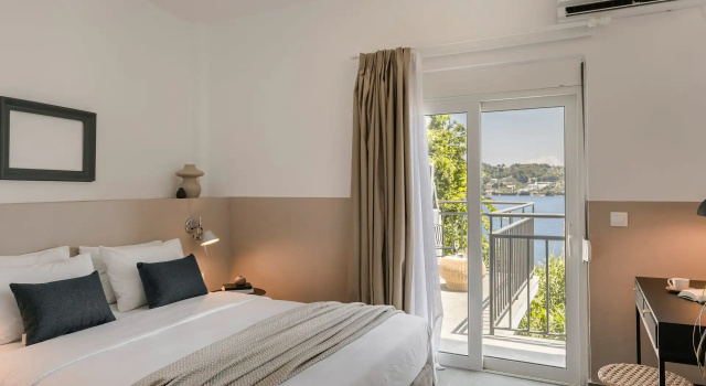 The Rock Suites
