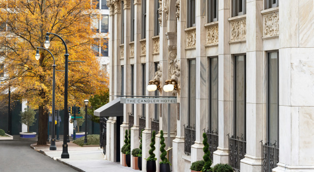 The Candler Hotel Atlanta, Curio Collection by Hilton