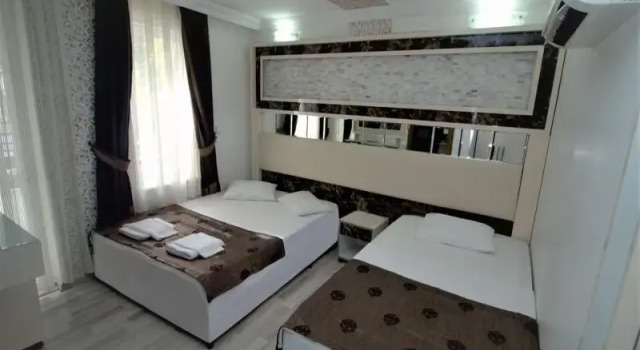 Двухместный номер Standard с балконом Behram Hotel