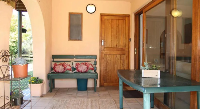 Апартаменты Coral Tree SelfCatering