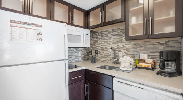 Двухместный люкс Staybridge Suites Wilmington-Newark by IHG