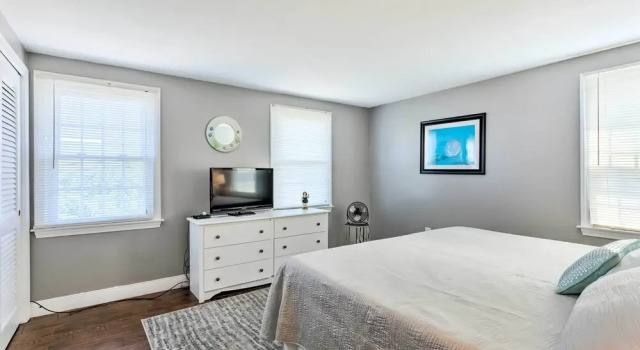 Коттедж Fantastic Plymouth House w/ Deck & Ocean Views!