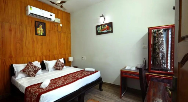 Ideal Ayurvedic Resort, Book Ferieresort Parassala Tamil Nadu