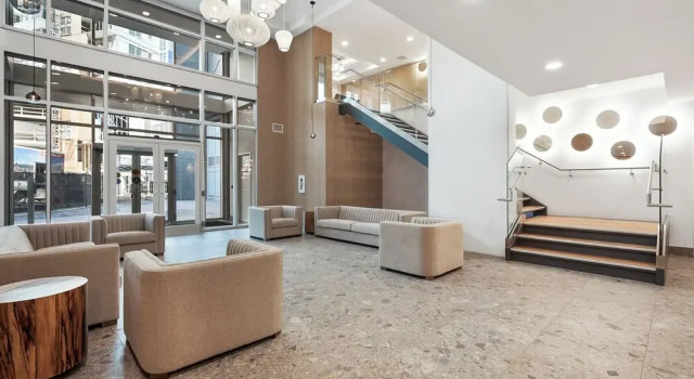 AQUA Corner Unit w Amazing View 614, Buchen Sie Ferienwohnung Hotels in British Columbia mit Pool, Schwimmbad
