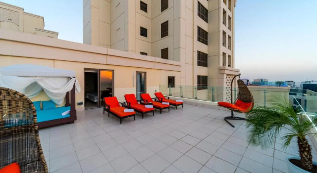 Dubai JBR Amaz Penthouse front sea 5 plus 1 Bdr private Climatized pool, Забронировать Апартаменты/квартира Апартаменты Эмирата Дубая, рядом с Dubai Marina Yacht Club, Апартаменты/квартира