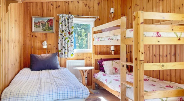 Charming Cottage Near Sea and Trails, Varaa Lomakoti Torsas Kalmari