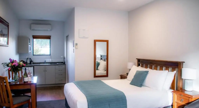 Студия Carrick Lodge Motel