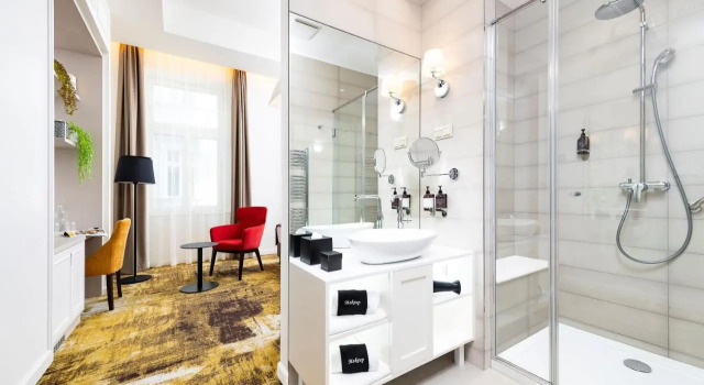 Three Corners Avenue Hotel, Забронировать Отель 06. Терезварош Будапешт, рядом с Станция метро Vorosmarty Square
