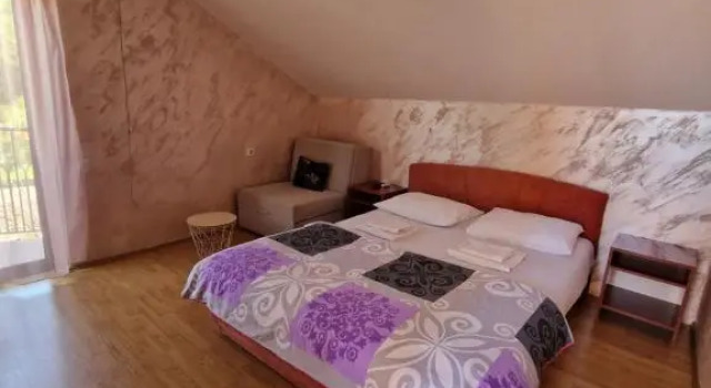 Guest House Damjana, Book Guesthouse Cheap Hotels in Budva County