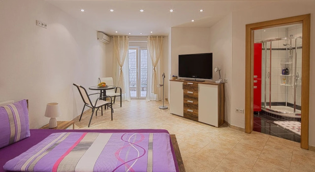 Двухместный номер Superior с 2 комнатами с балконом и с видом на море Montelux Apartments