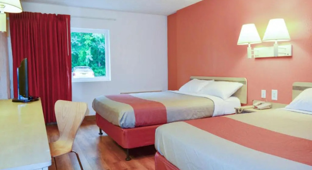 Четырёхместный номер Standard Motel 6-Albany, NY